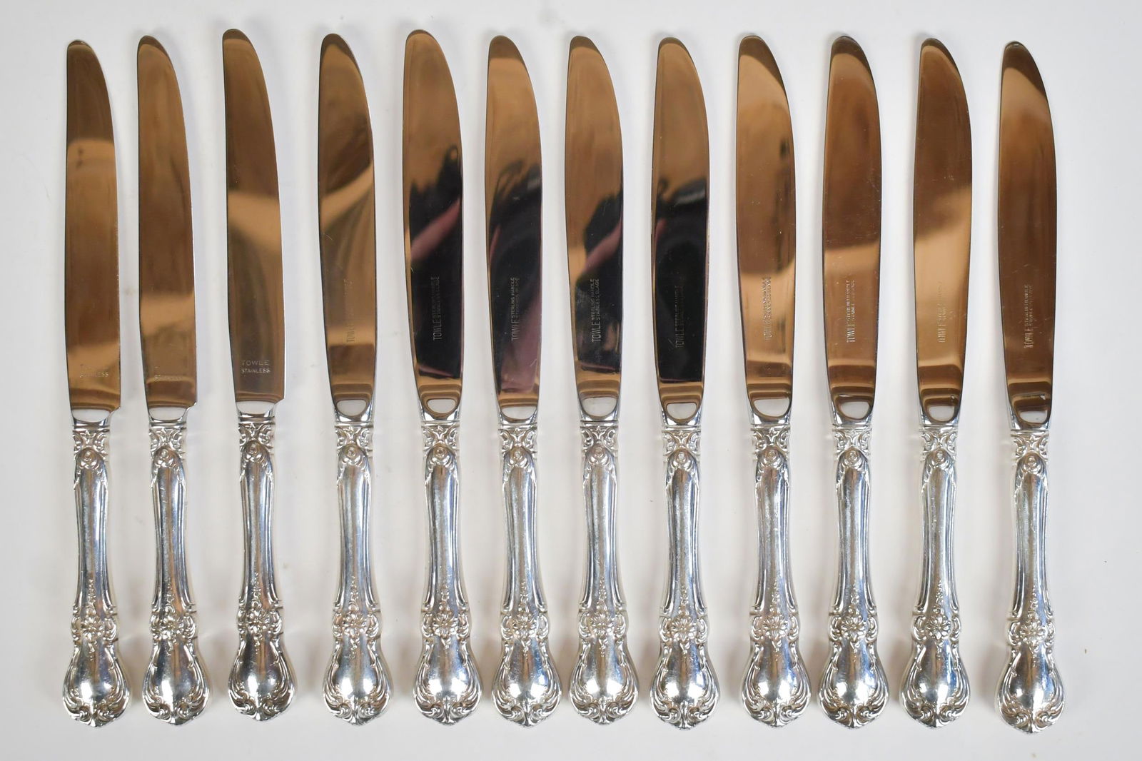TOWLE STERLING FLATWARE SET, OLD MASTER PATTERN. - 6