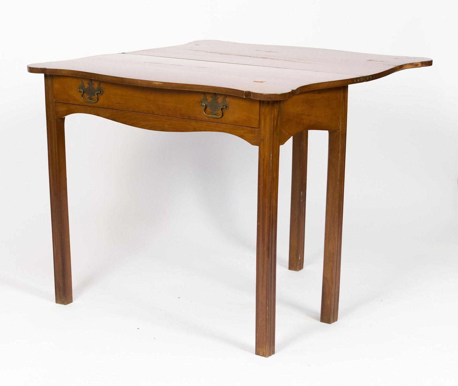 RESTORED 18TH C. CHIPPENDALE CHERRY CARD TABLE. - 3