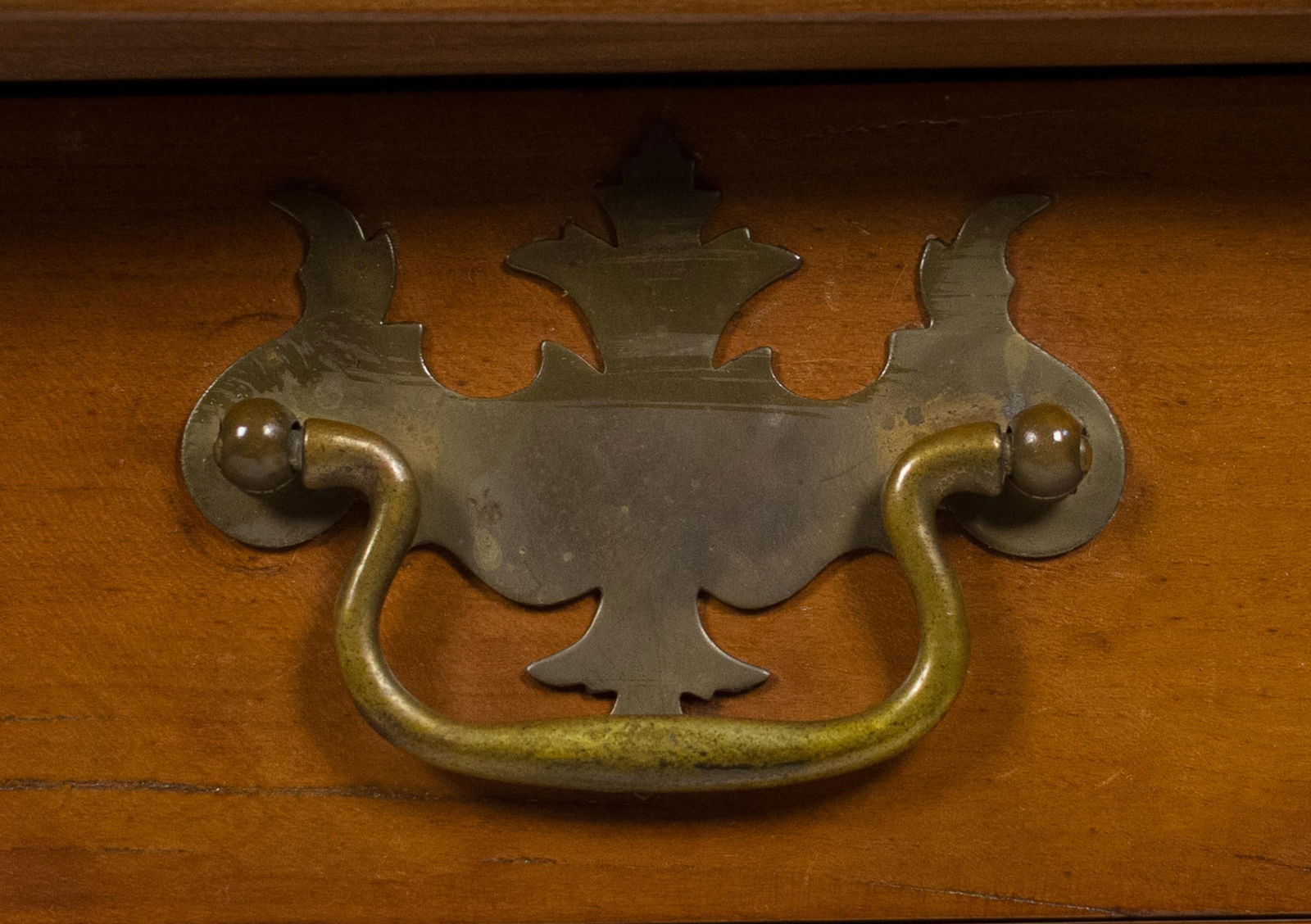 RESTORED 18TH C. CHIPPENDALE CHERRY CARD TABLE. - 9