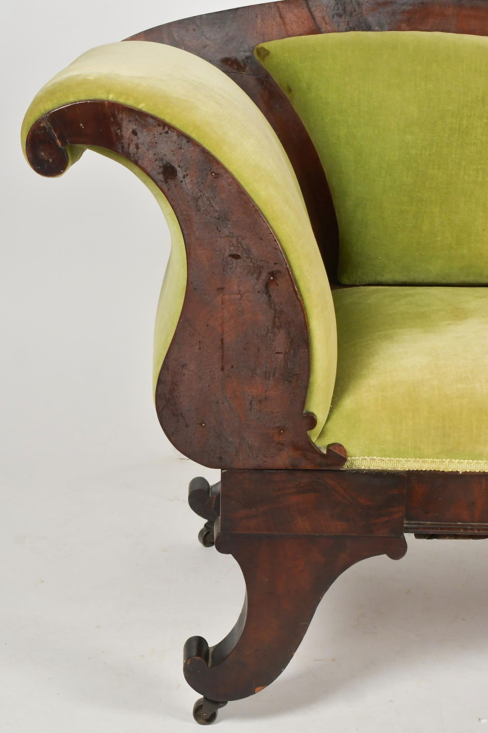 19TH C. NY CLASSICAL RECAMIER. - 2