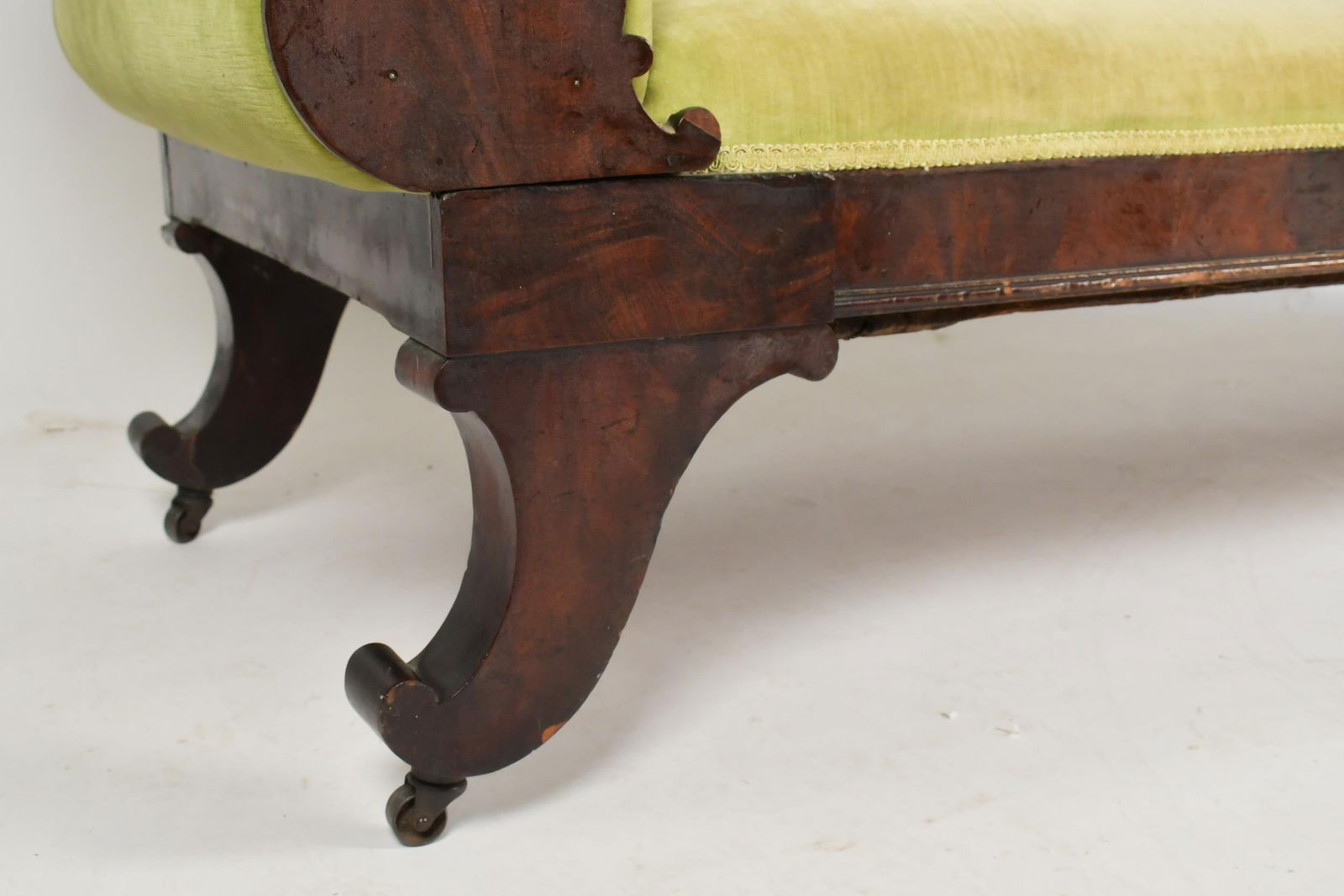 19TH C. NY CLASSICAL RECAMIER. - 4