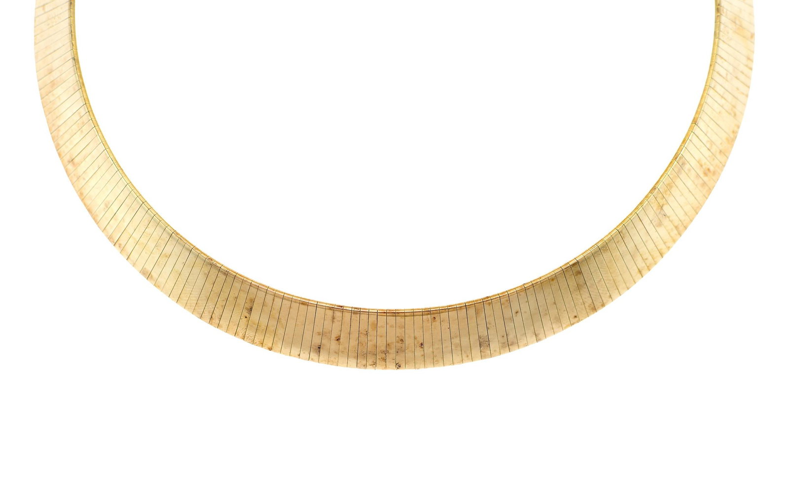 14K YELLOW GOLD WIDE FLAT OMEGA NECKLACE. (1 of 2)