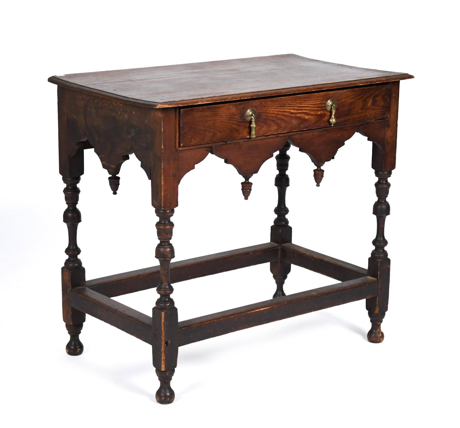 EARLY 18TH C. AMERICAN WM & MARY CHAMBER TABLE. (1 of 12)