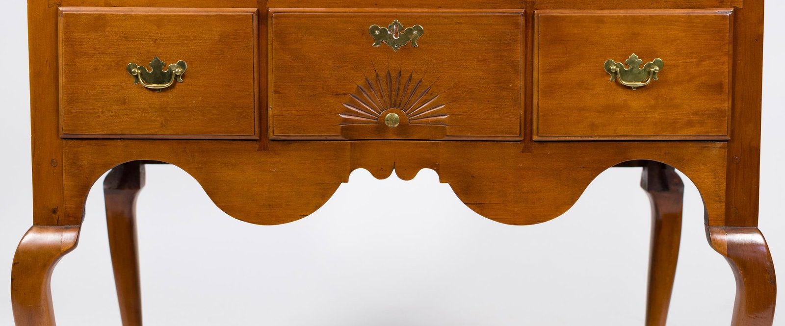 18TH C. WETHERSFIELD CT CHERRY HIGHBOY. - 6