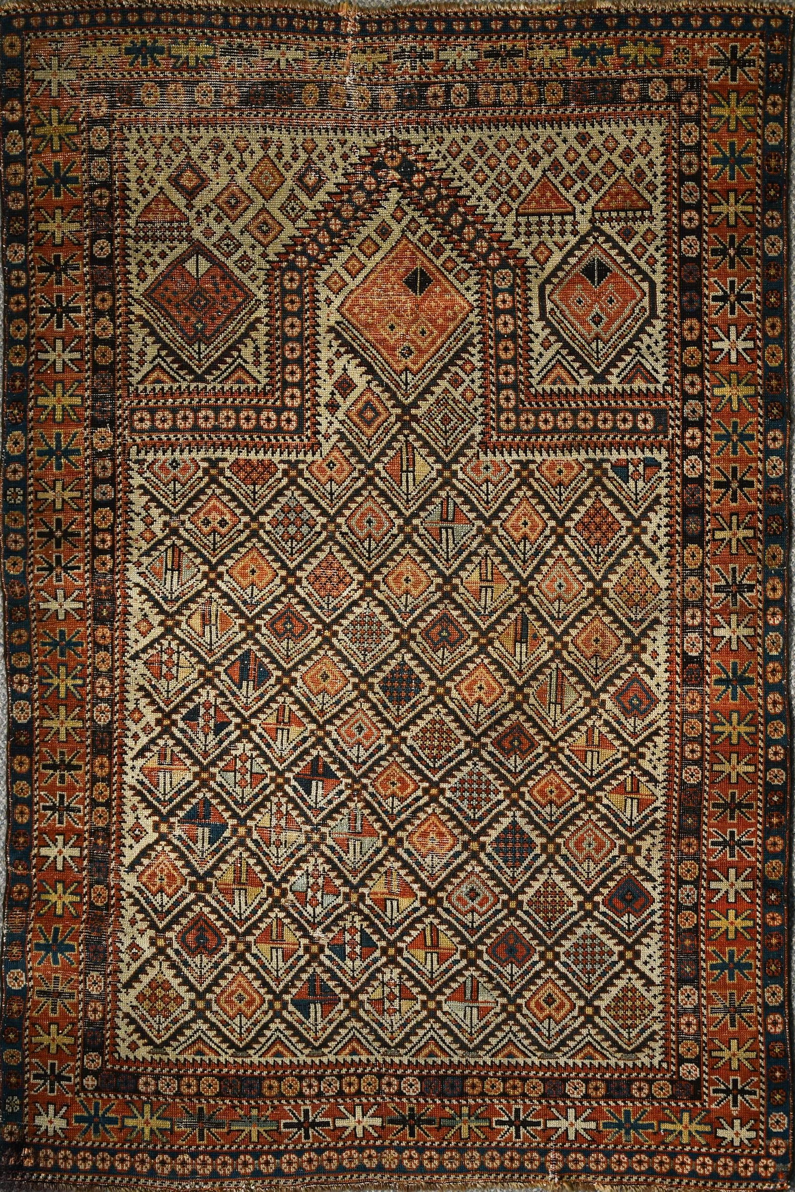 ANTIQUE ORIENTAL PRAYER RUG. (1 of 6)