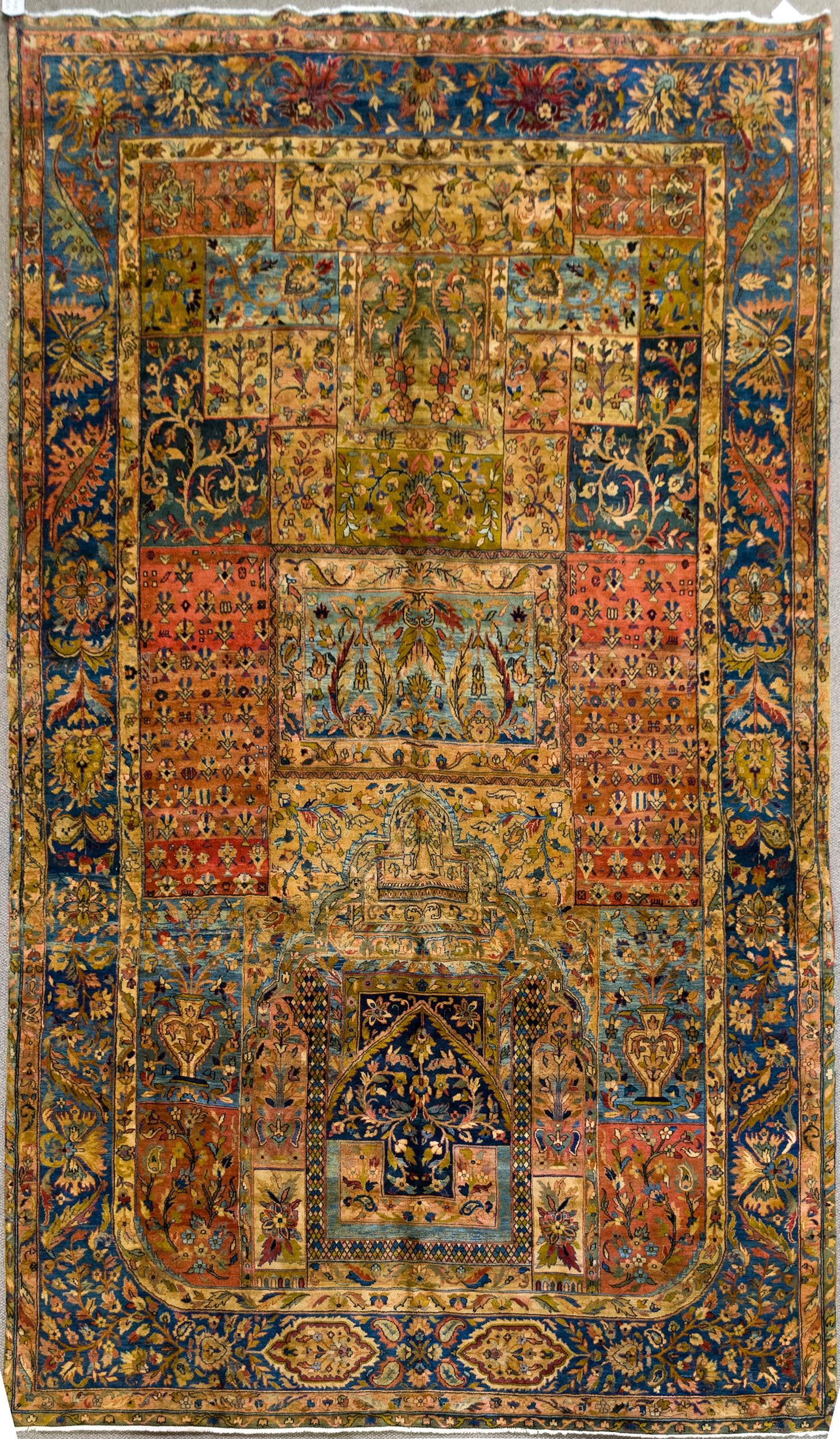VINTAGE ROOM SIZE ORIENTAL RUG. (1 of 7)