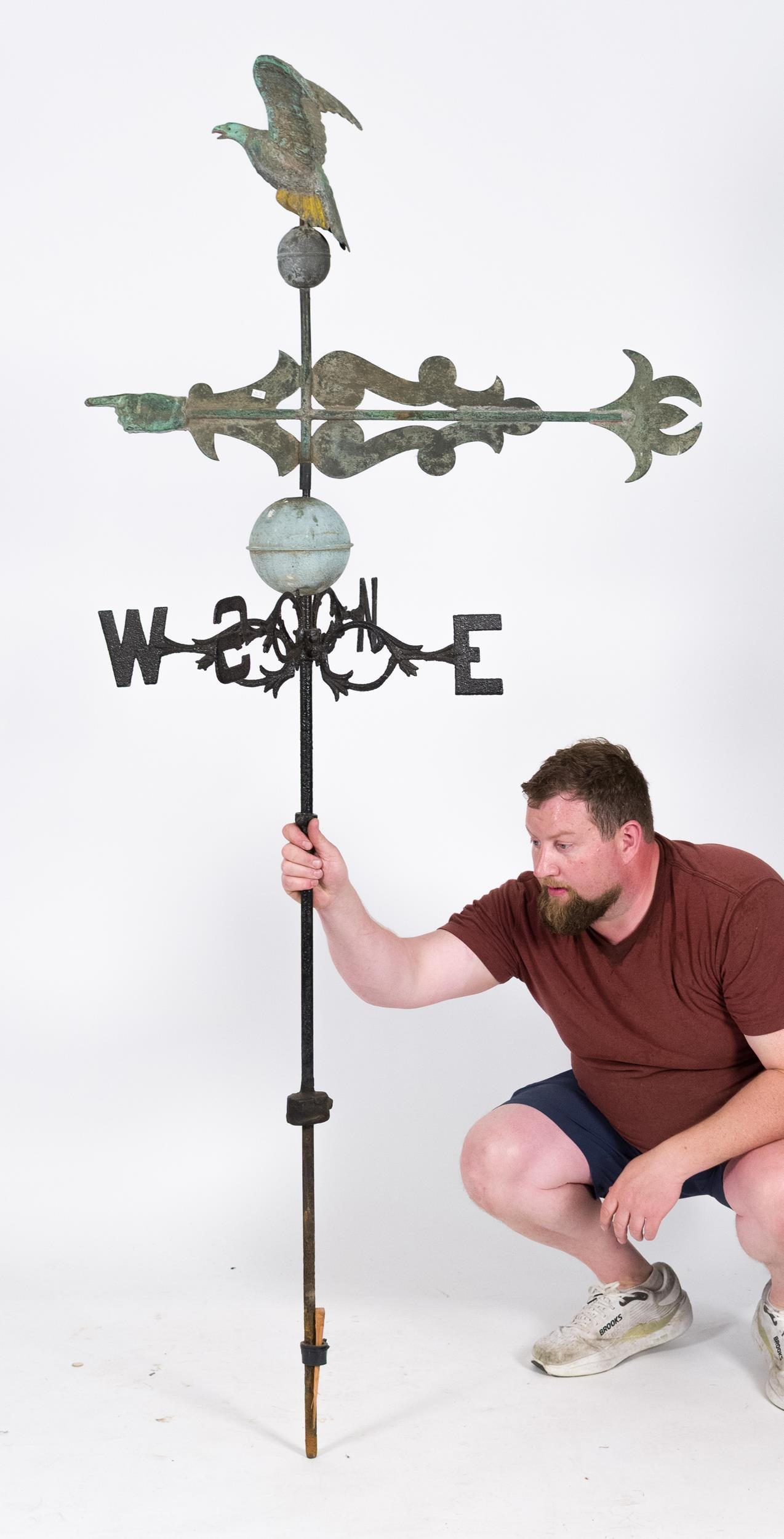 19TH C. EAGLE WEATHERVANE WITH BANNER DIRECTIONAL. - 4