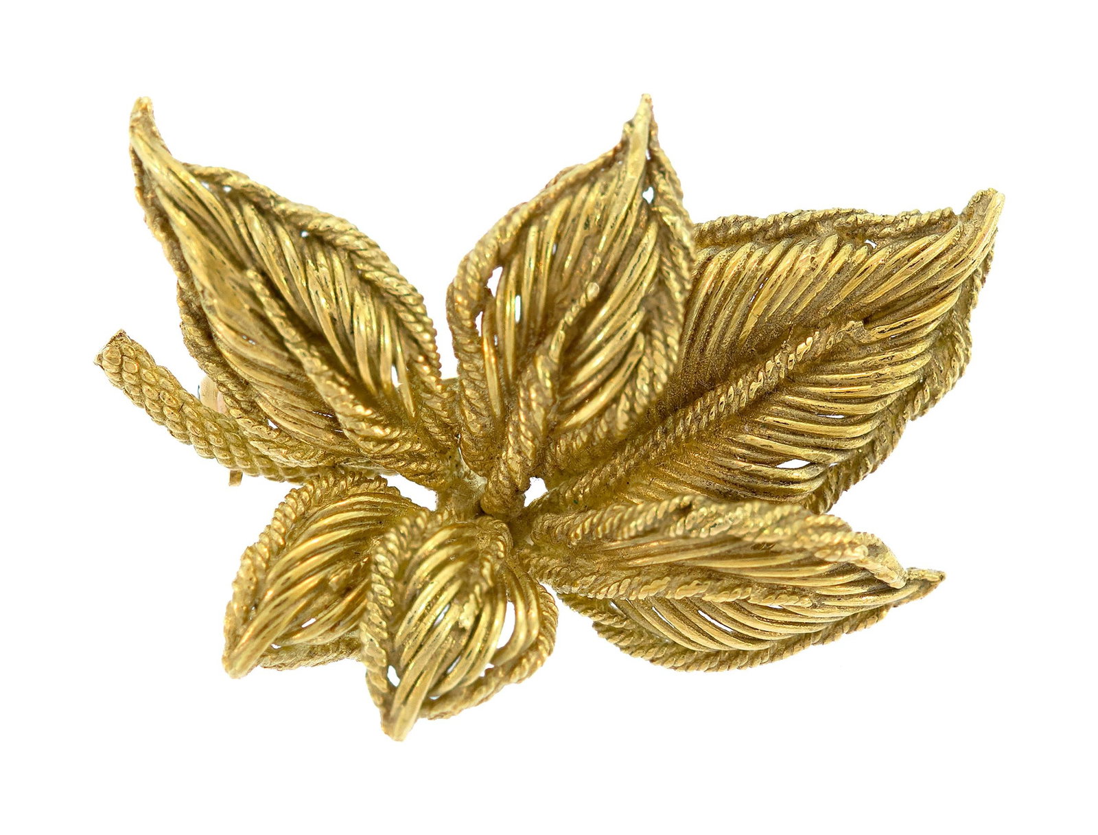 VINTAGE SIGNED TIFFANY & CO. 18K GOLD LEAF PIN.: A vintage, signed Tiffany & Co., 18k yellow gold (stamped) leaf pin, 1 1/2 inches long, 11.7 grams.