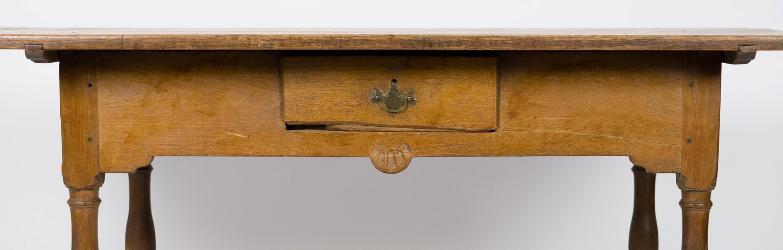 DOCUMENTED 18TH C. PA WALNUT TAVERN TABLE. - 3