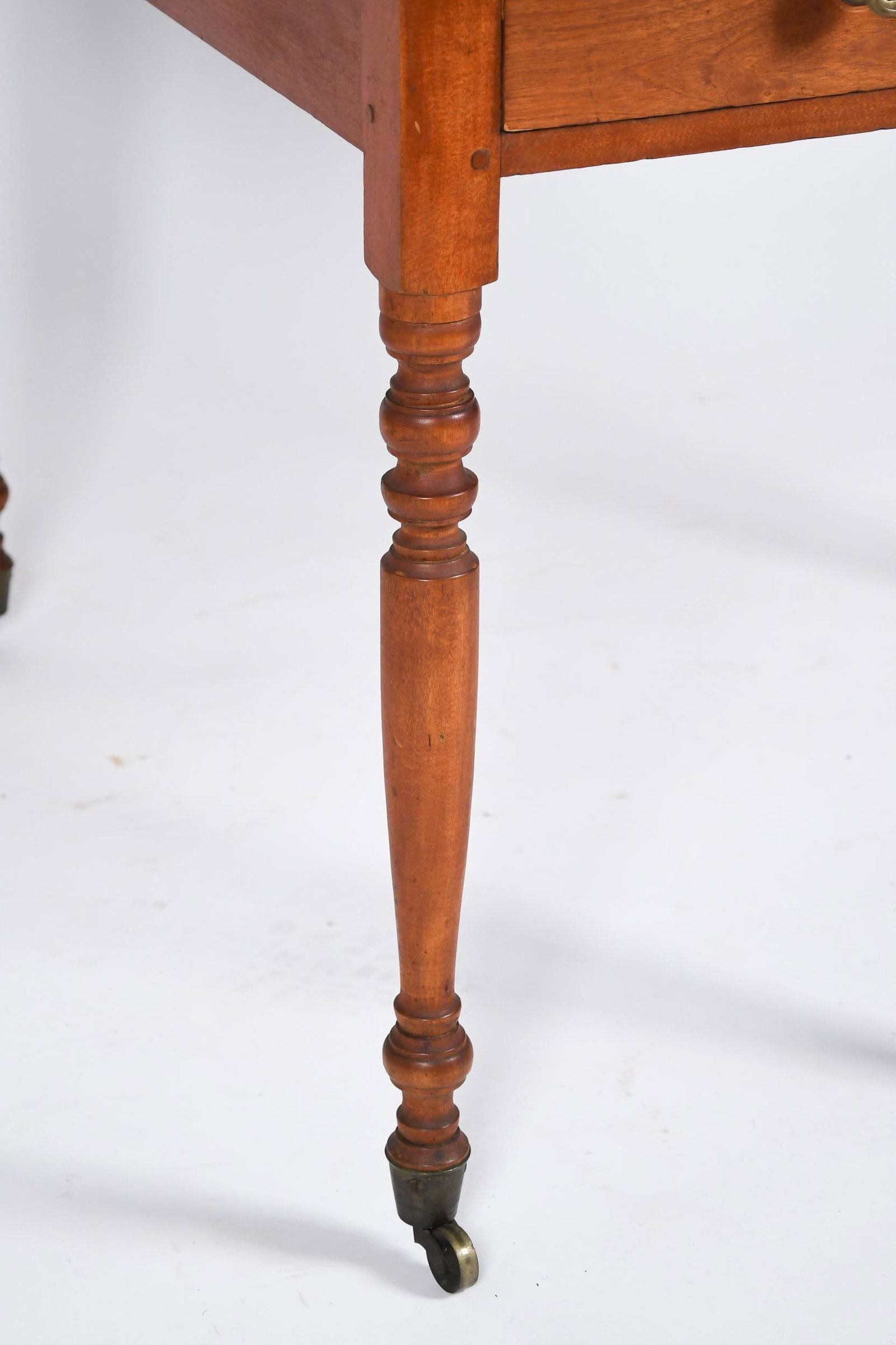 19TH C. NEW ENGLAND TIGER MAPLE WORK TABLE. - 3