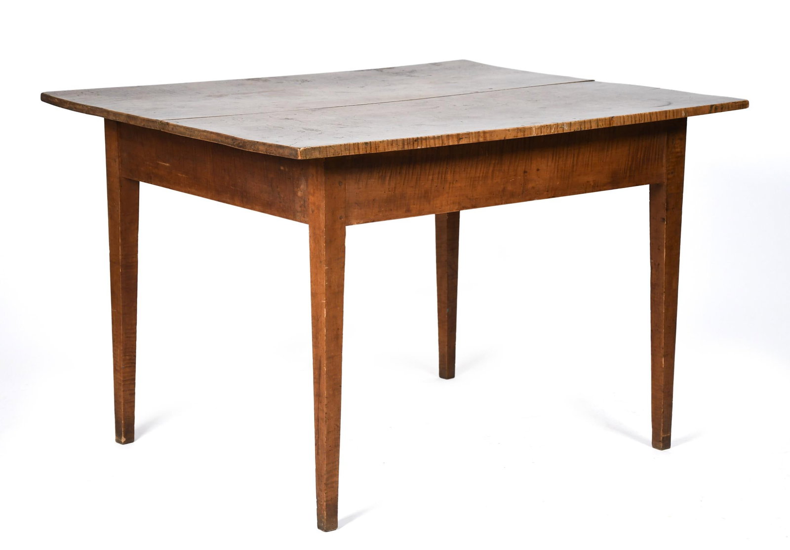GOOD 19TH C. AMERICAN TIGER MAPLE HEPPLEWHITE TABLE.: A good ca. 1800 New England solid tiger maple tavern table with two board top on tapered legs and boxed aprons, 29”H x 44”W x 35.5”D.