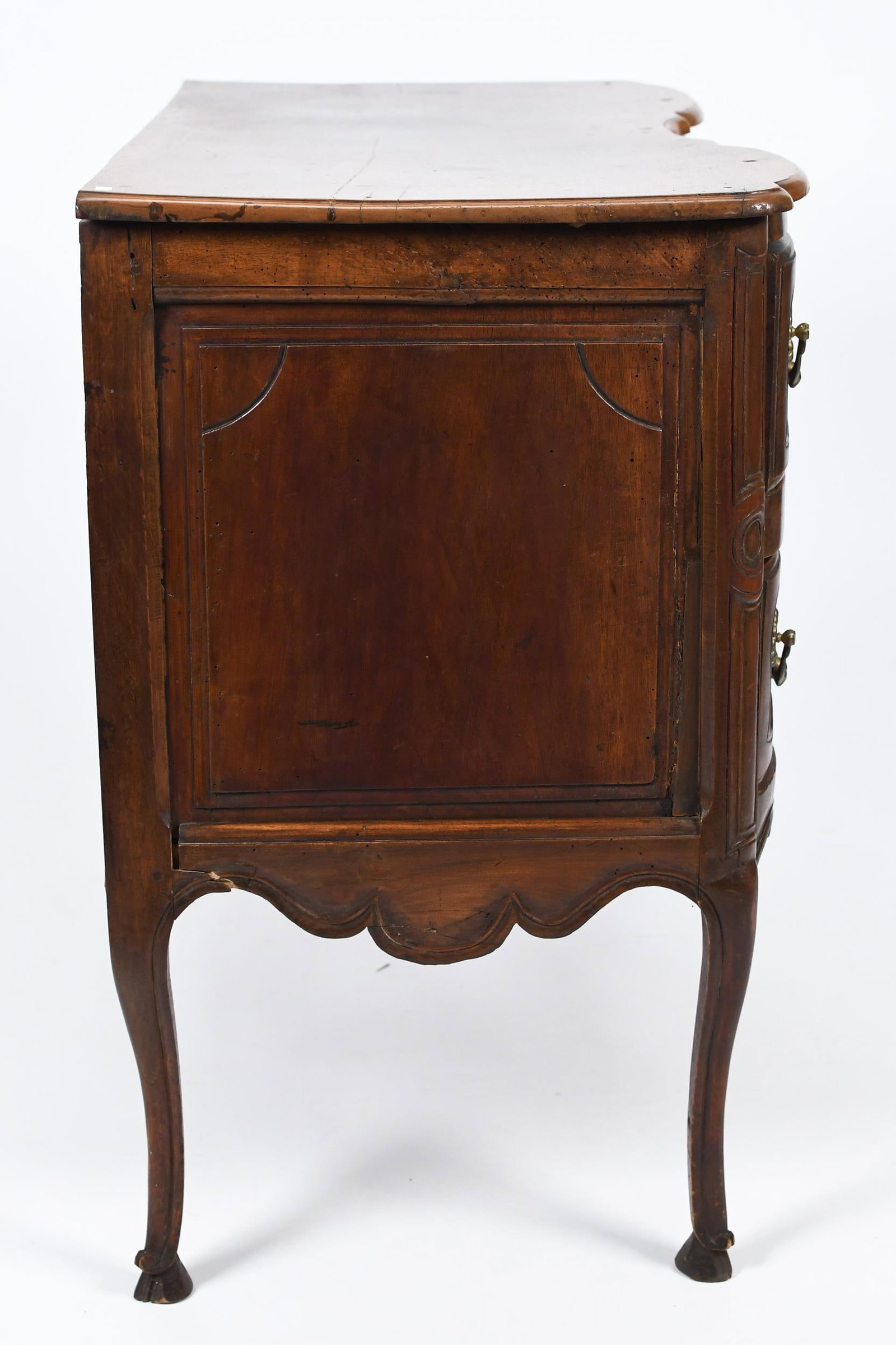 18TH C. ITALIAN WALNUT COMMODE. - 5