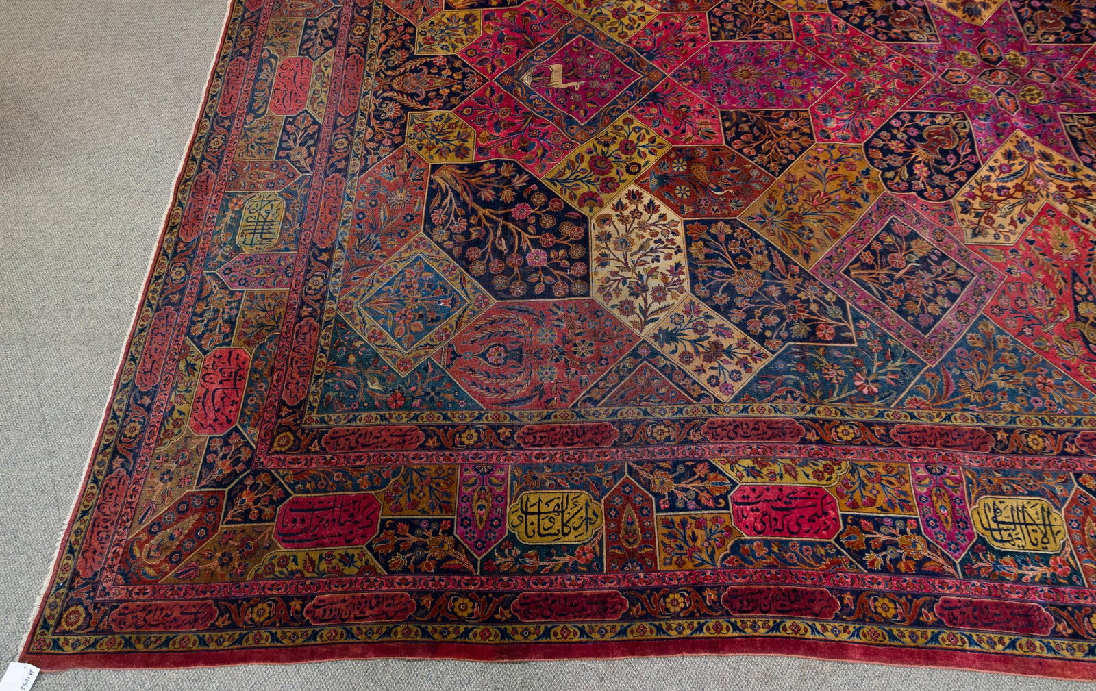 ANTIQUE SIGNED SAROUK ORIENTAL ROOM SIZE RUG. - 3
