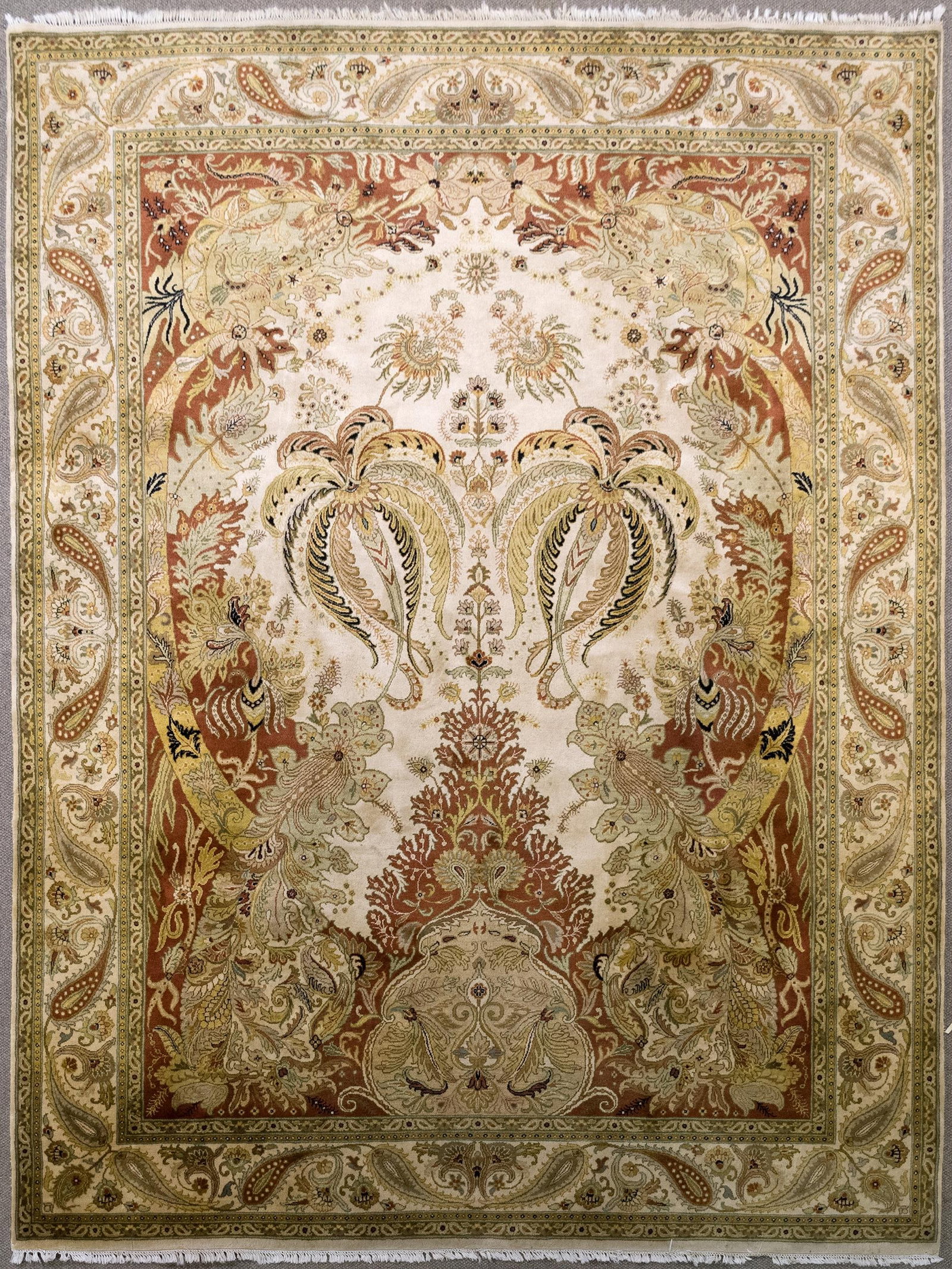 VINTAGE ORIENTAL ROOM SIZE RUG. (1 of 7)