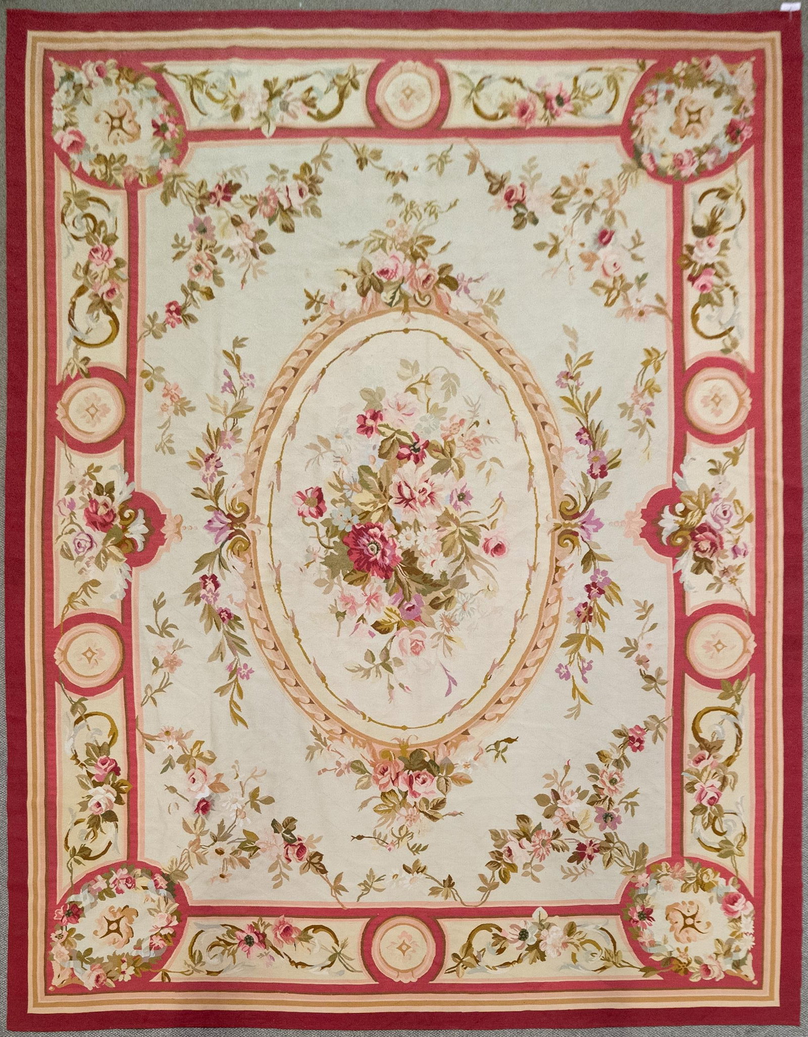 VINTAGE AUBUSSON ROOM SIZE RUG. (1 of 7)