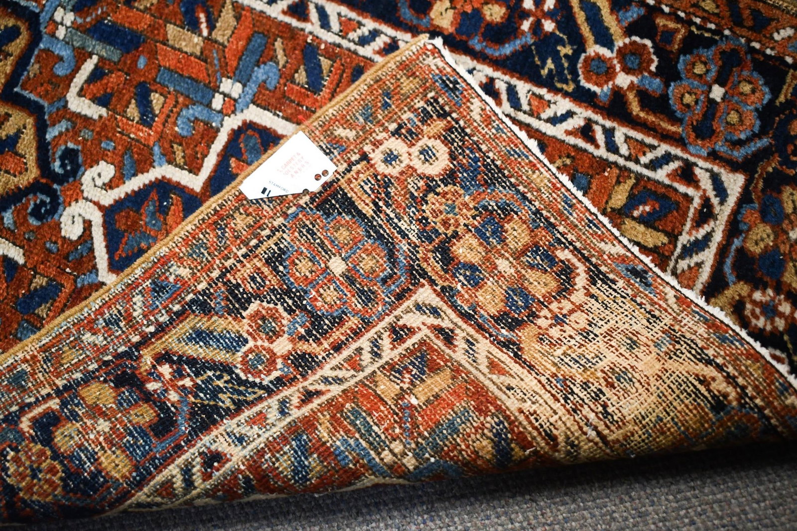 ANTIQUE HERIZ HALL RUNNER. - 5