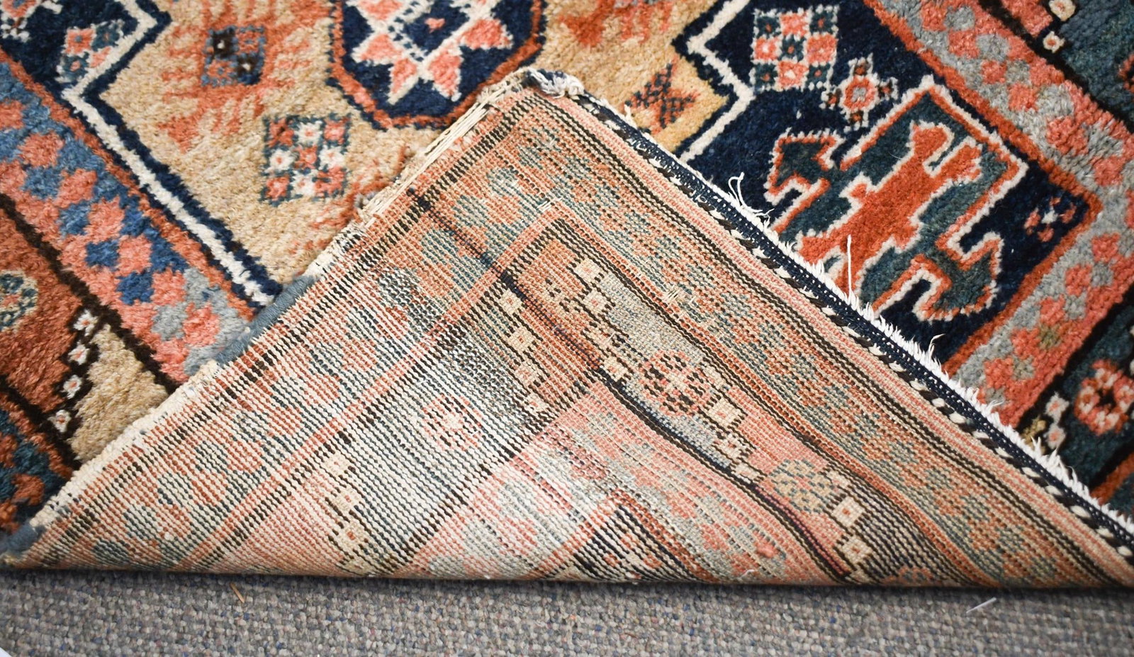 ANTIQUE ORIENTAL HALL RUNNER. - 6