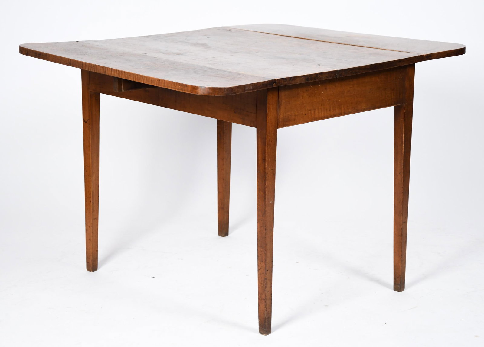 19TH C. TIGER MAPLE NEW ENGLAND DROP LEAF TABLE. - 2