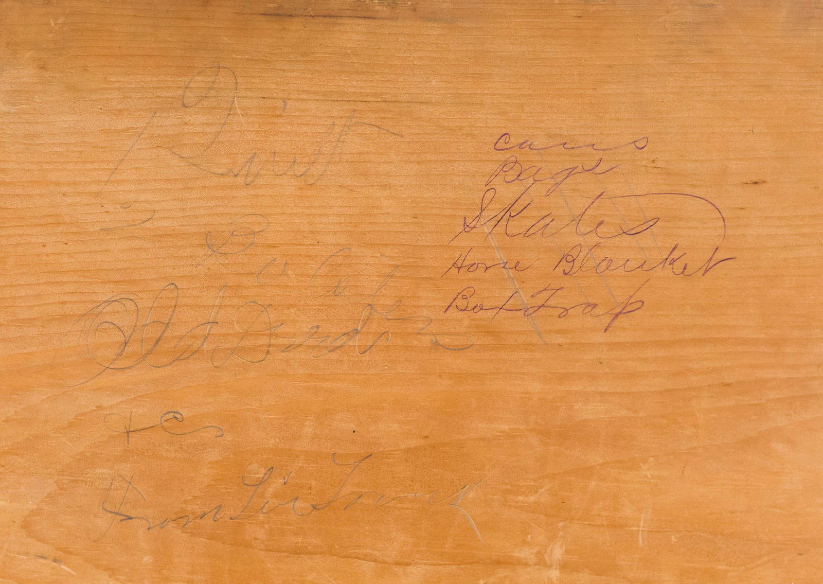 OVERSIZED 19TH AMERICAN PINE GRAIN BIN. - 7