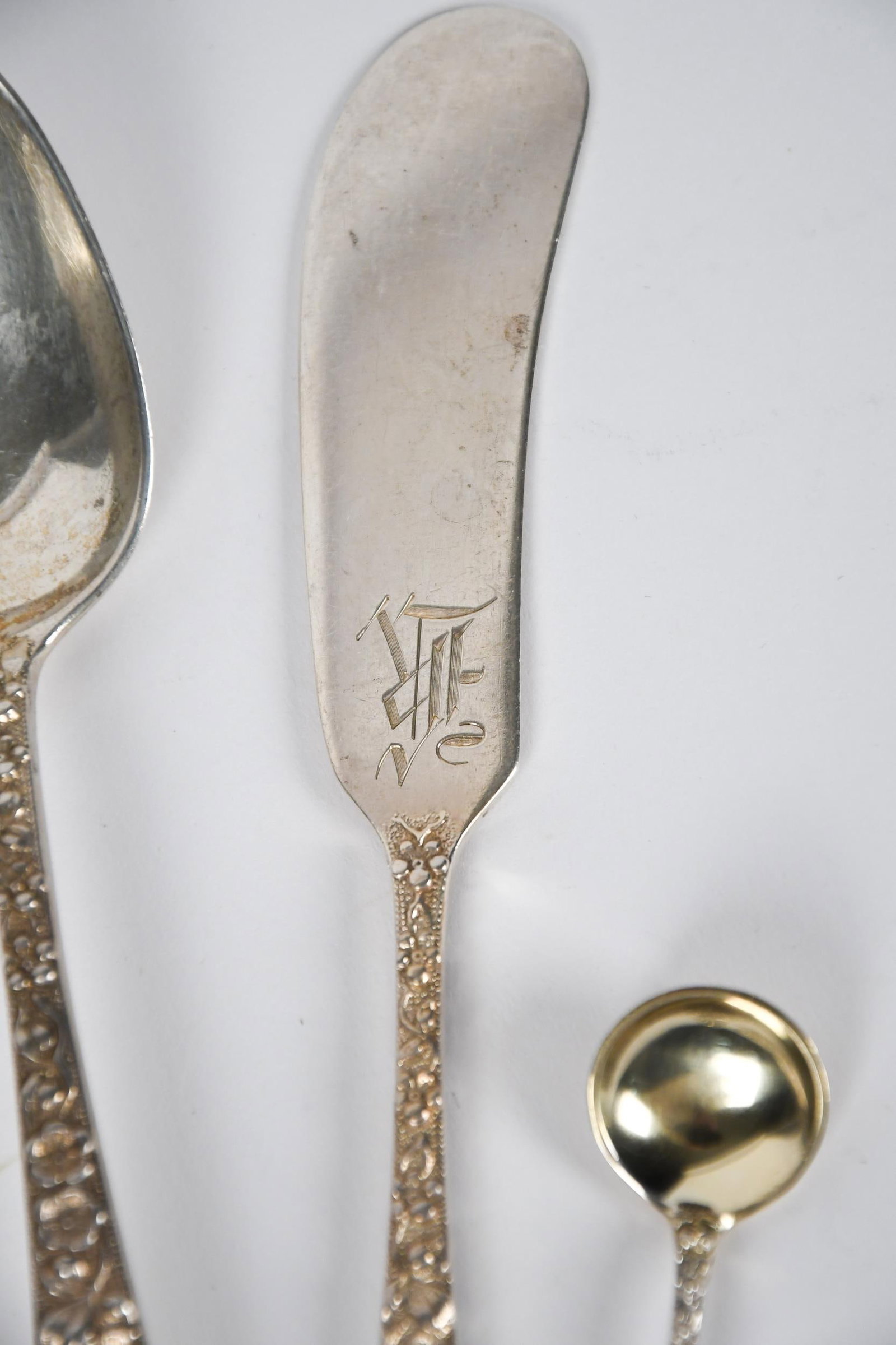 ANTIQUE STIEFF REPOUSSE STERLING FLATWARE. - 3
