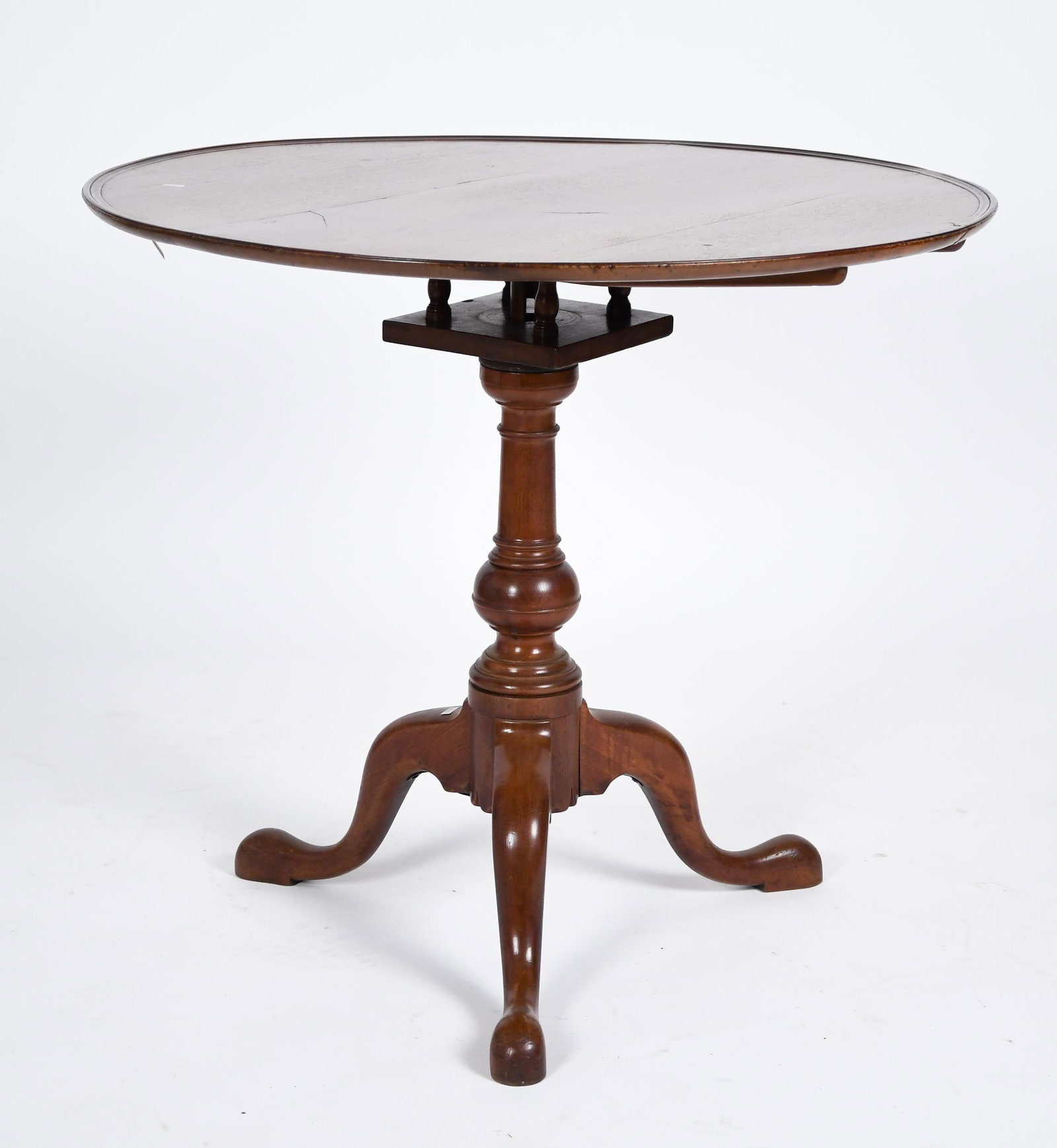 18TH C. PA WALNUT DISH TOP TEA TABLE. - 7