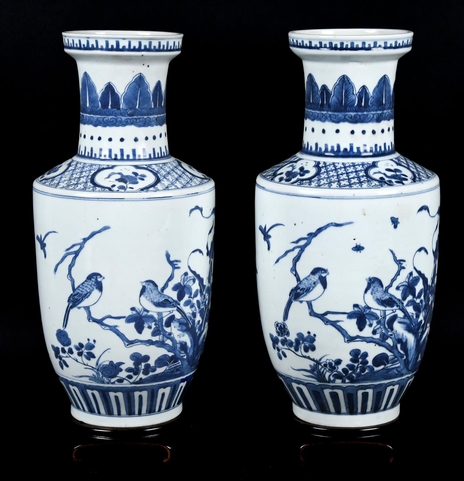 PR. ANTIQUE CHINESE BLUE AND WHITE VASES. (1 of 9)
