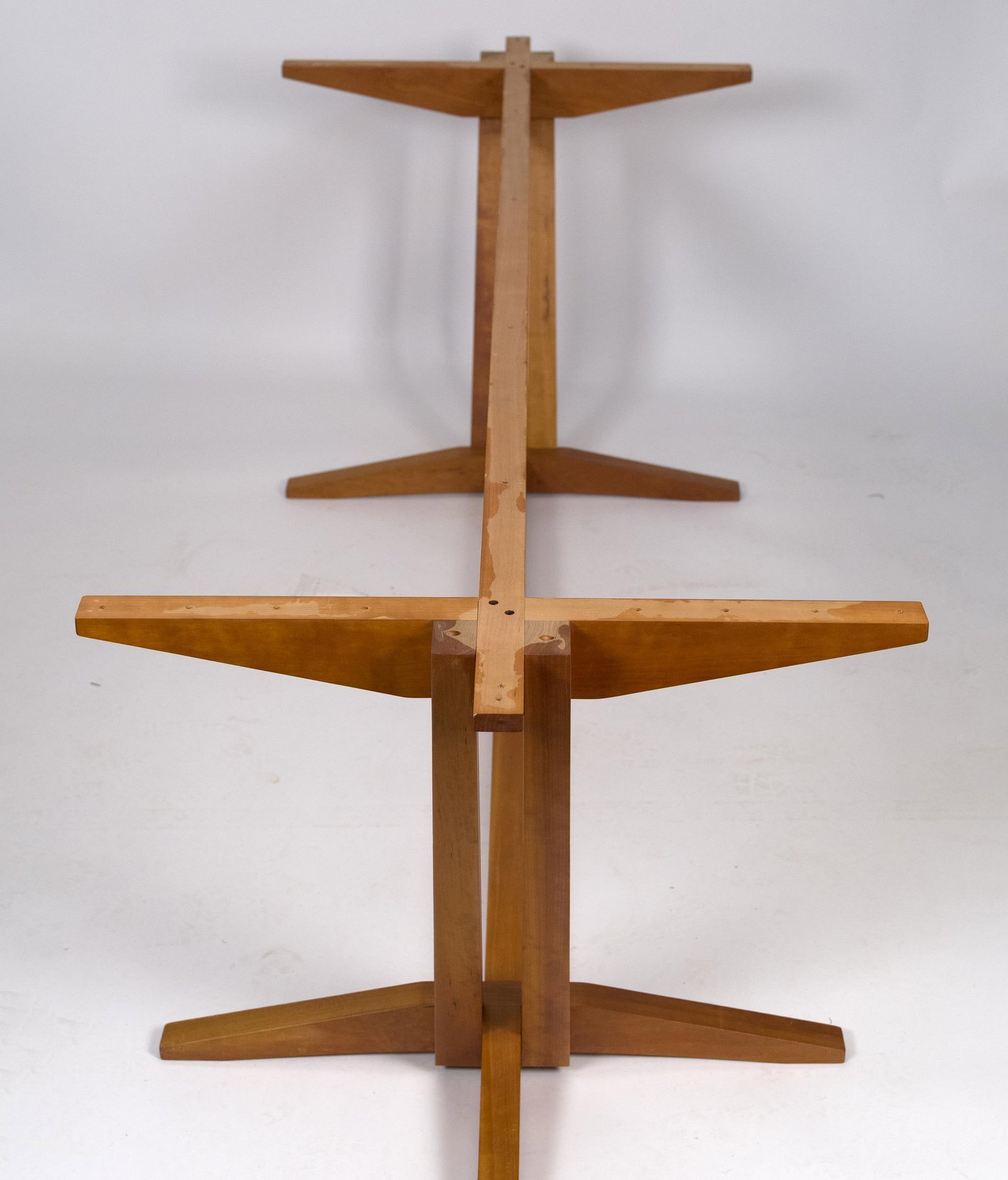 CUSTOM THOMAS MOSER CHERRY DINING TABLE. - 7