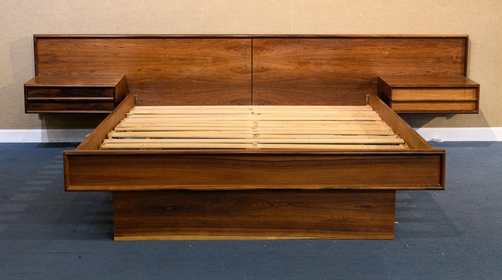 DANISH MODERN ROSEWOOD MODULAR KING BED. (1 of 8)