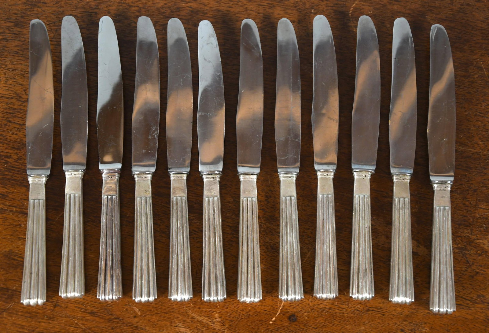 CONTINENTAL SILVER FLATWARE SET. - 3