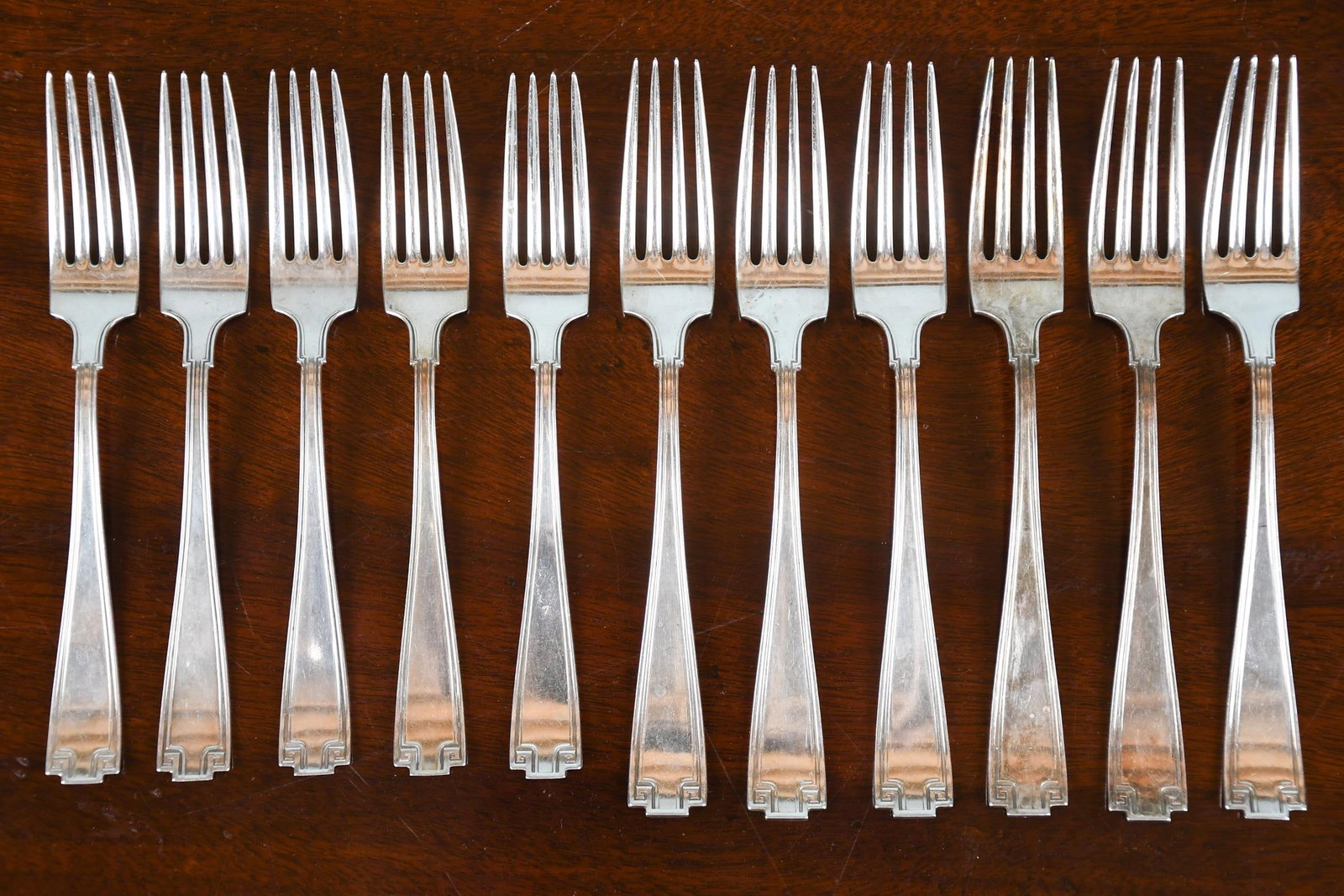GORHAM STERLING SILVER FLATWARE SET. - 6