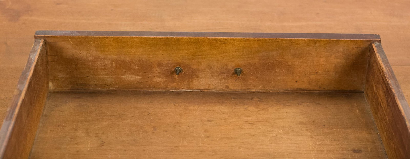 CHIPPENDALE NH CHERRY GAMES TABLE. - 12
