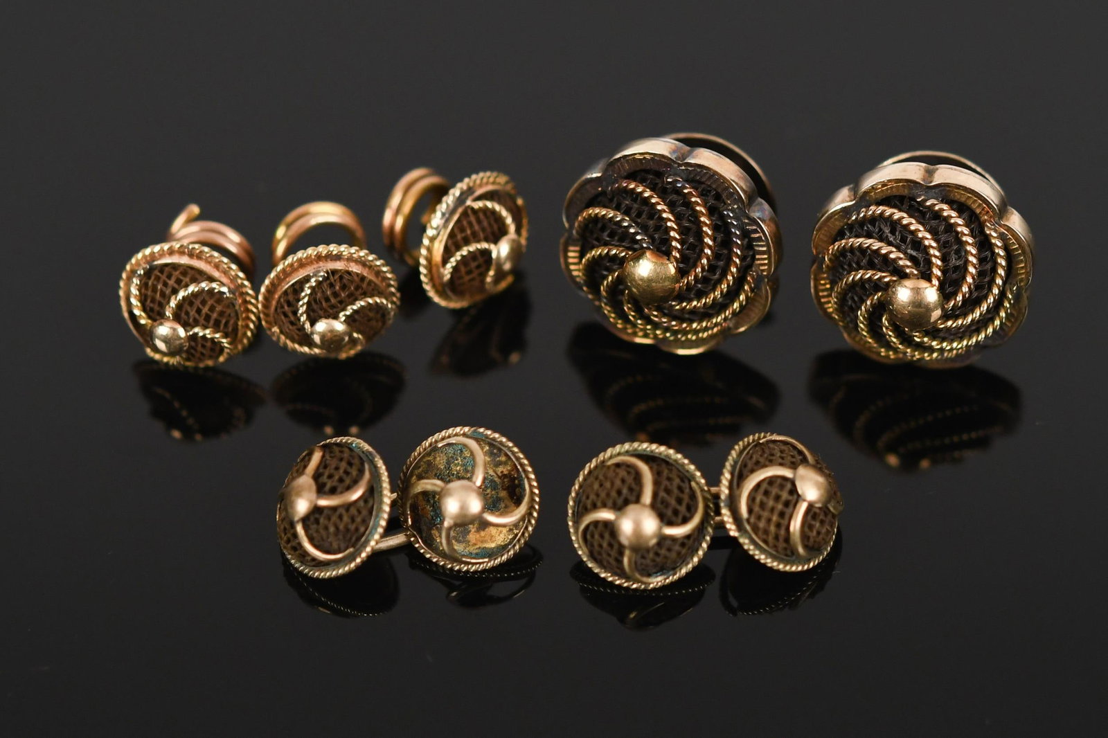 VICTORIAN 14K GOLD HAIRWORK CUFFLINKS & SHIRT STUDS. (1 of 4)