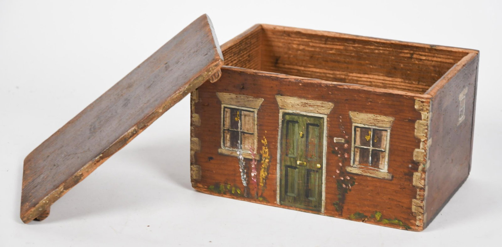 WHIMSICAL PAINTED PINE BOX. - 3