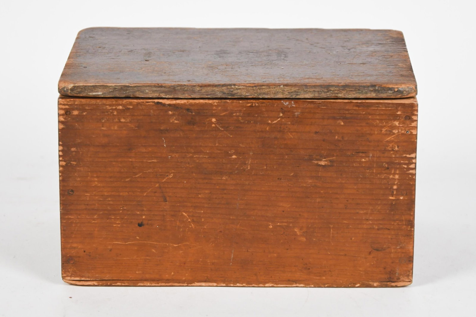 WHIMSICAL PAINTED PINE BOX. - 5