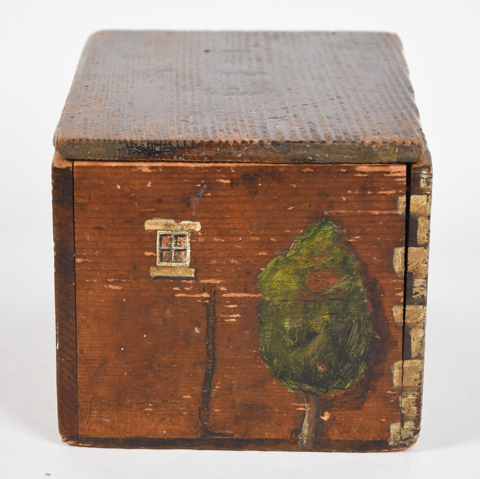WHIMSICAL PAINTED PINE BOX. - 6