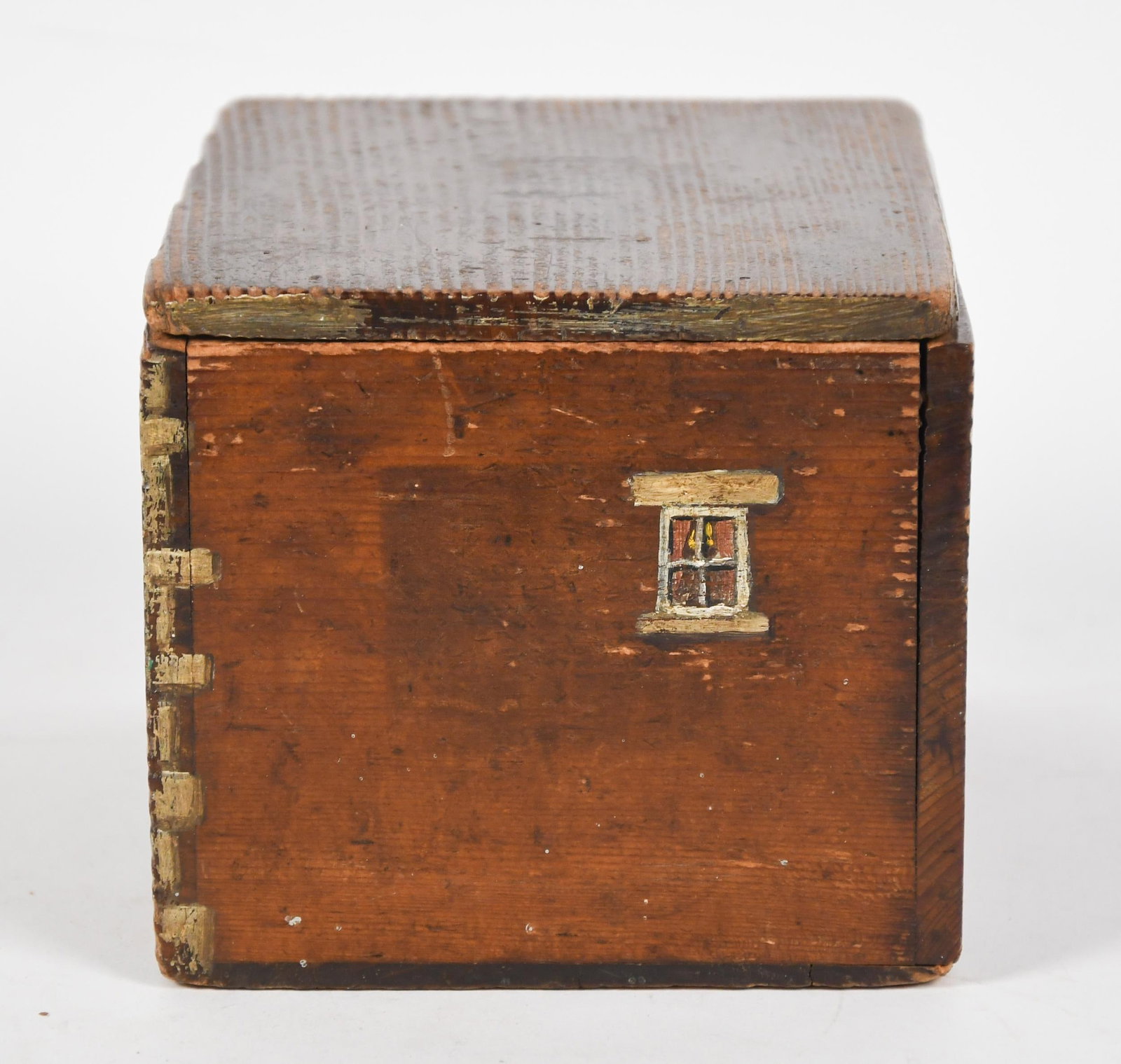 WHIMSICAL PAINTED PINE BOX. - 7