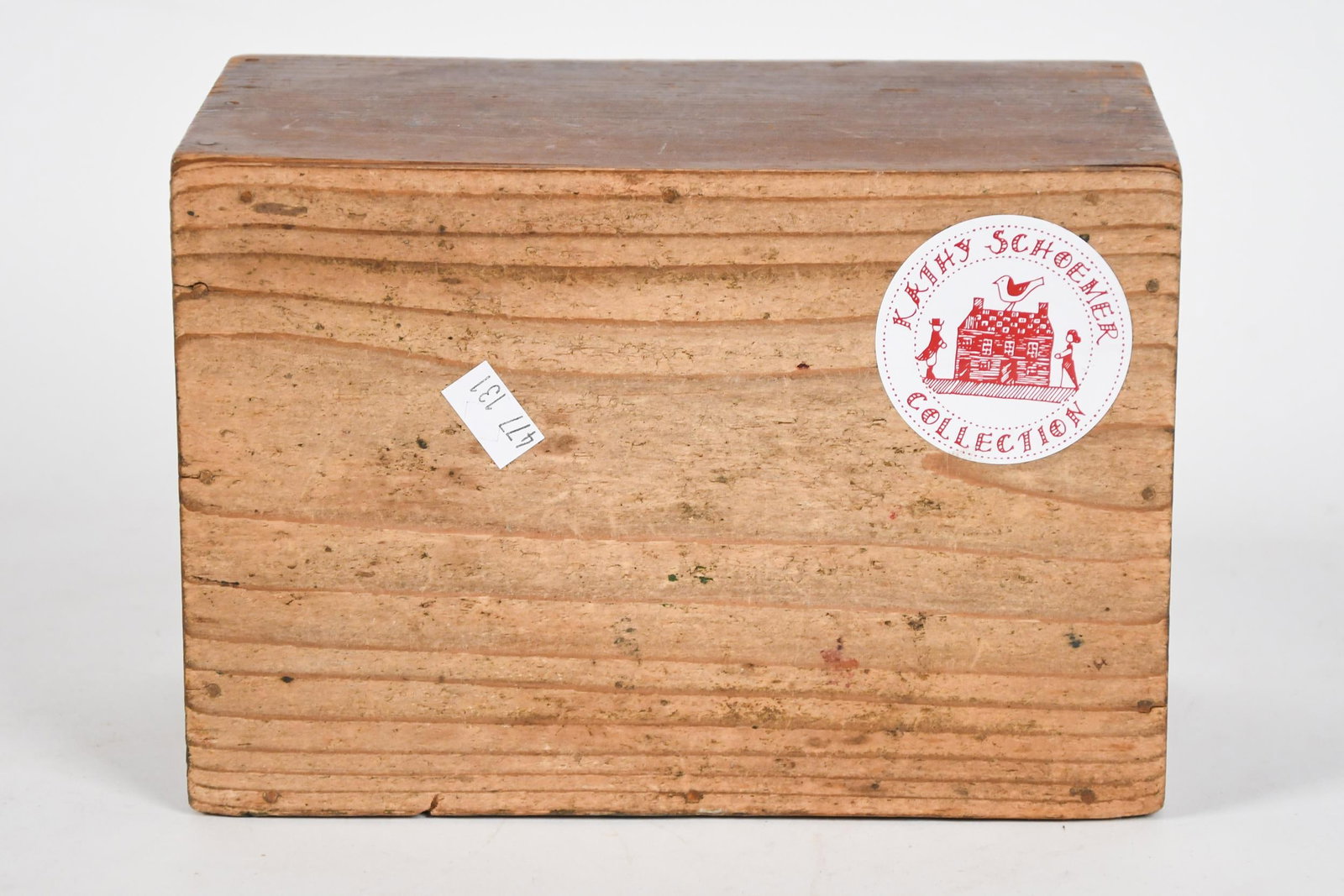 WHIMSICAL PAINTED PINE BOX. - 9
