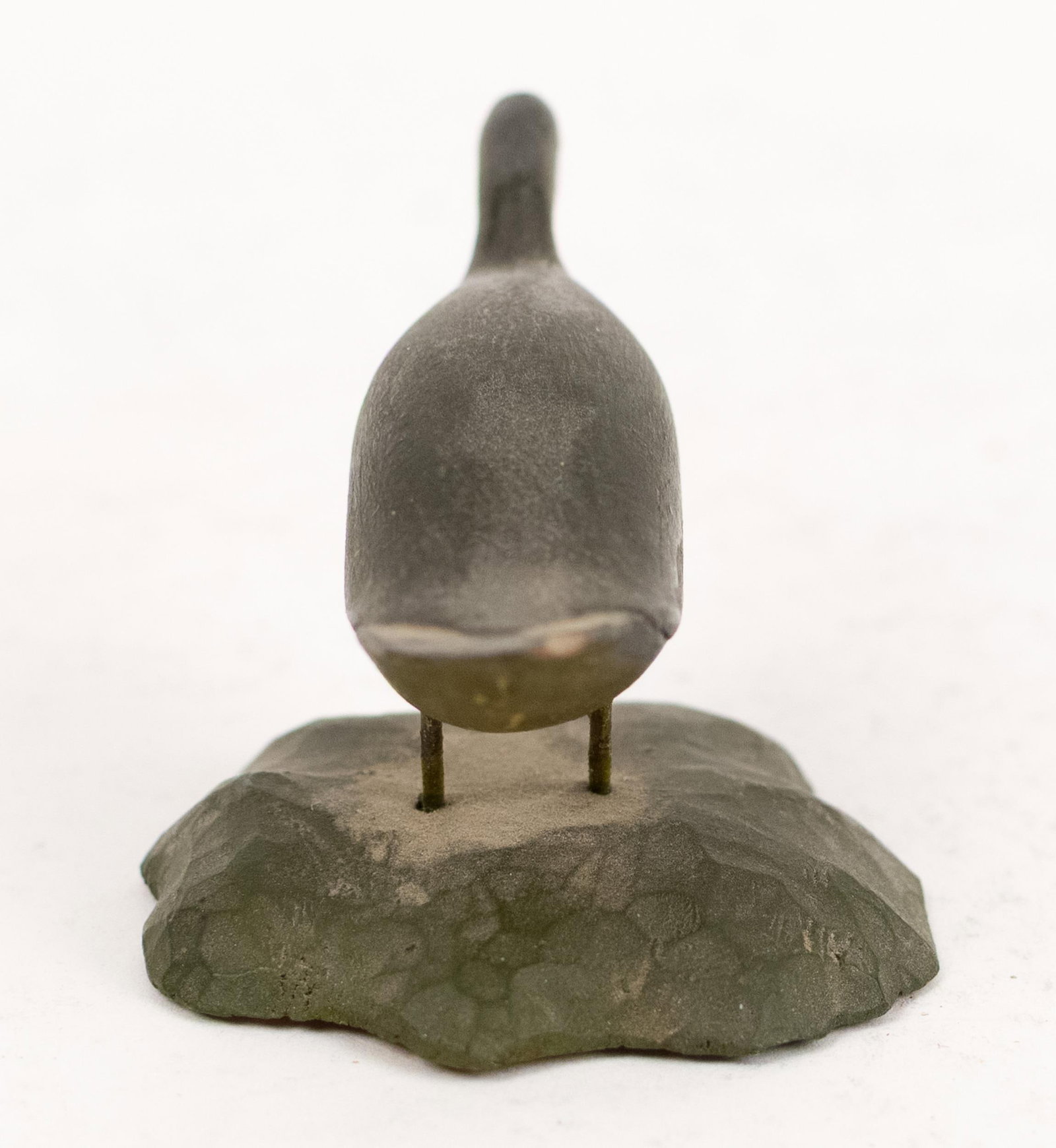 A. E. CROWELL MINI DUCK CARVING. - 7