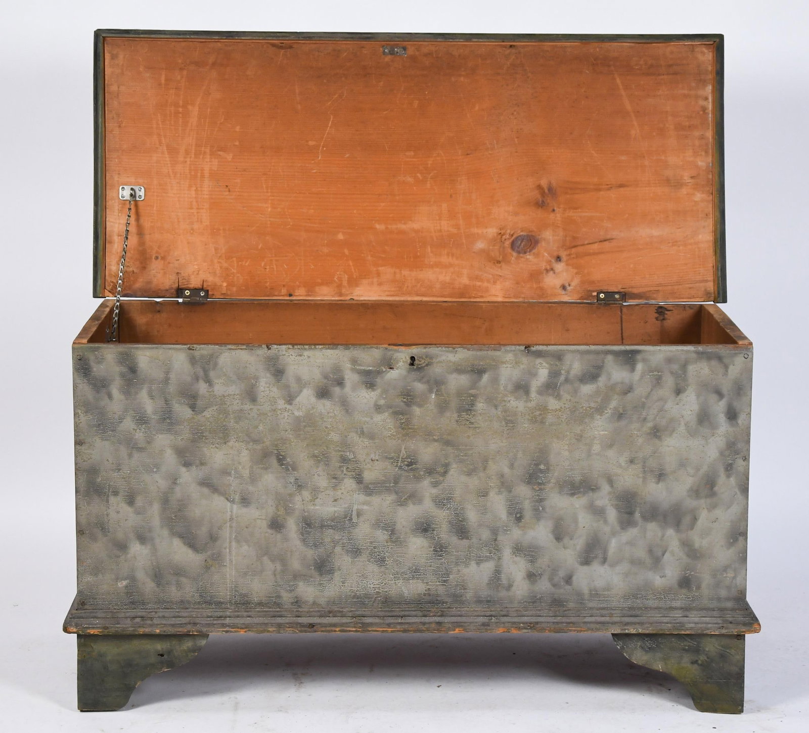 18TH C. PAINT DECORATED STORAGE BOX. - 3