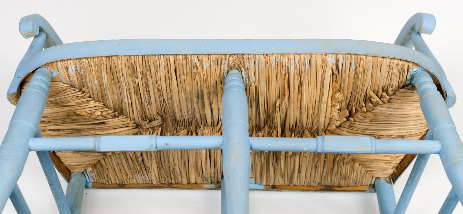 19TH C. CHILD’S BLUE PAINTED SETTEE. - 10