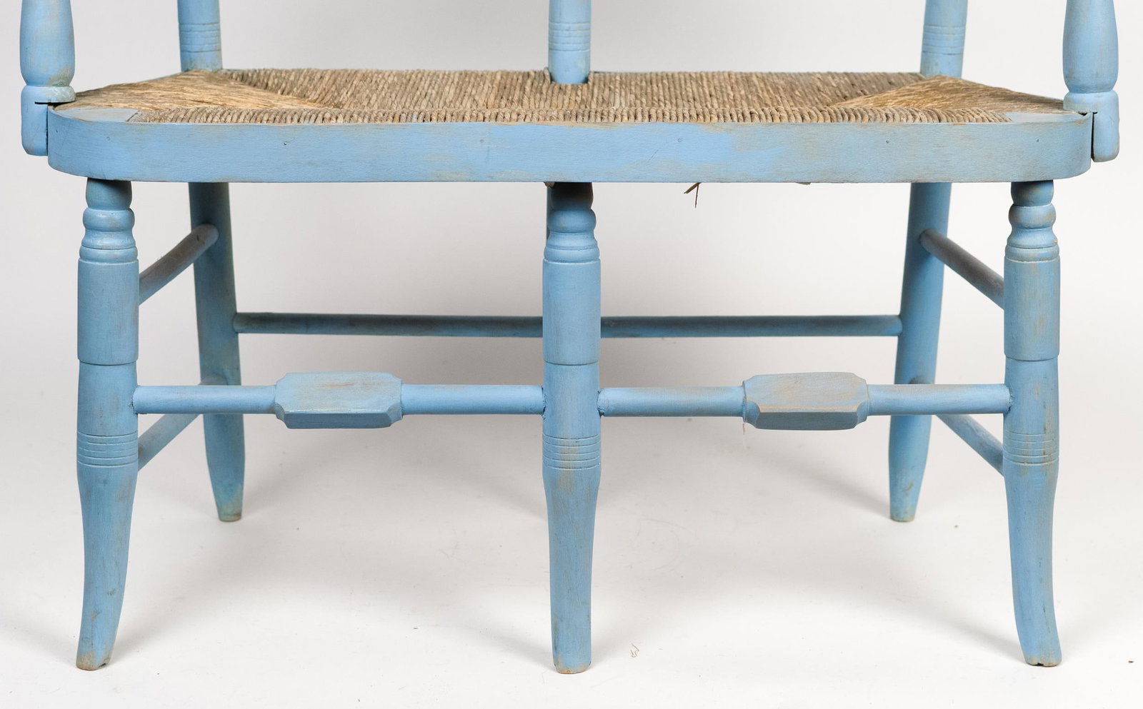 19TH C. CHILD’S BLUE PAINTED SETTEE. - 4