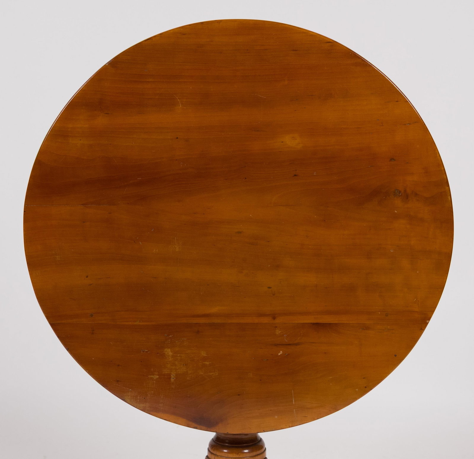 18TH C. CT QUEEN ANNE CHERRY TEA TABLE.  - 7