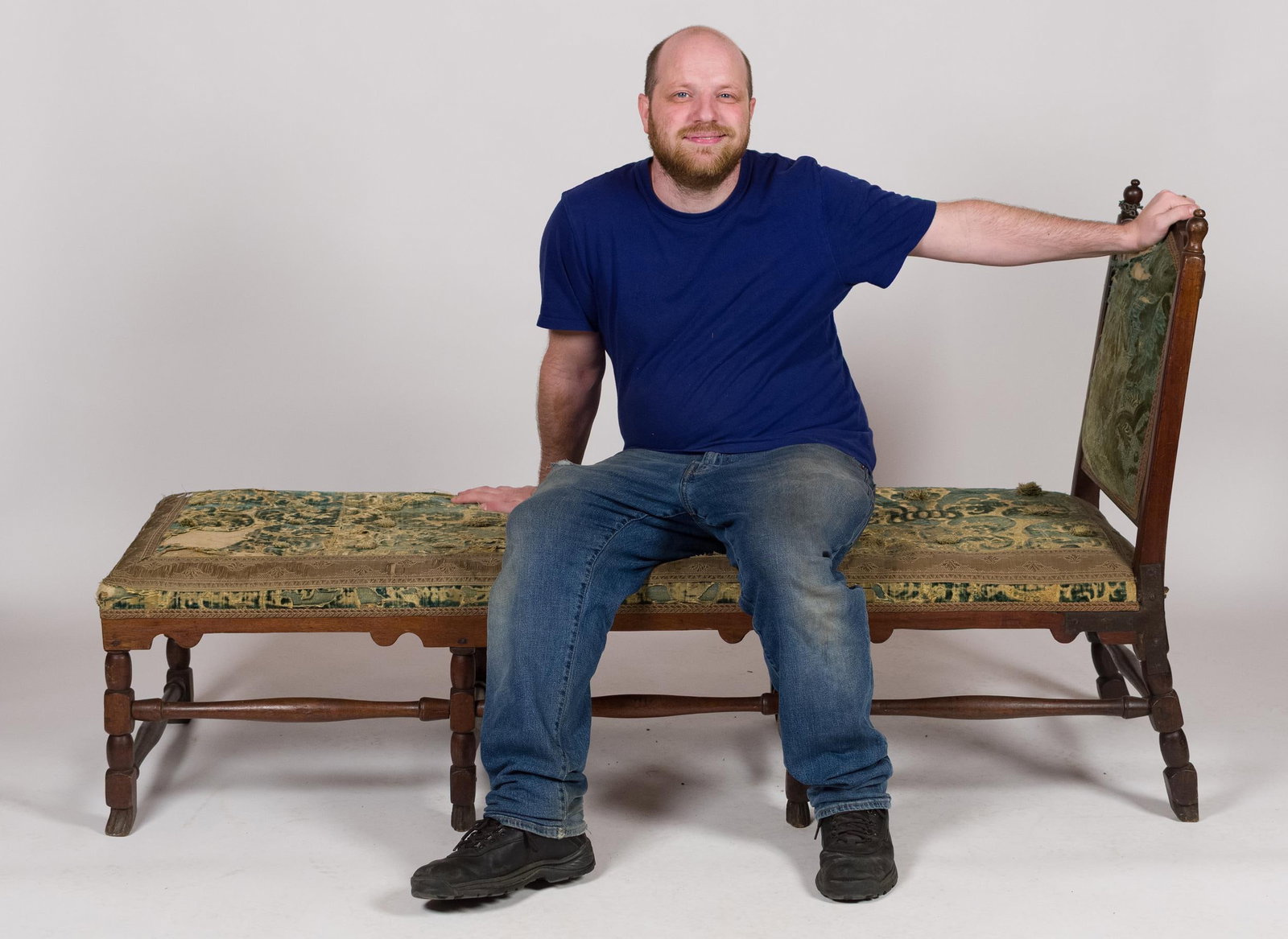 EARLY 18TH C. WILLIAM & MARY WALNUT DAY BED. - 7