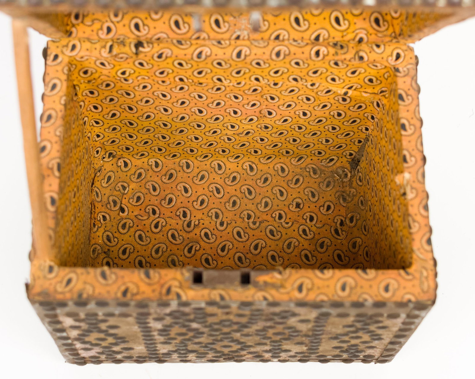 MEDIEVAL STYLE STUDDED DOCUMENT BOX. - 4
