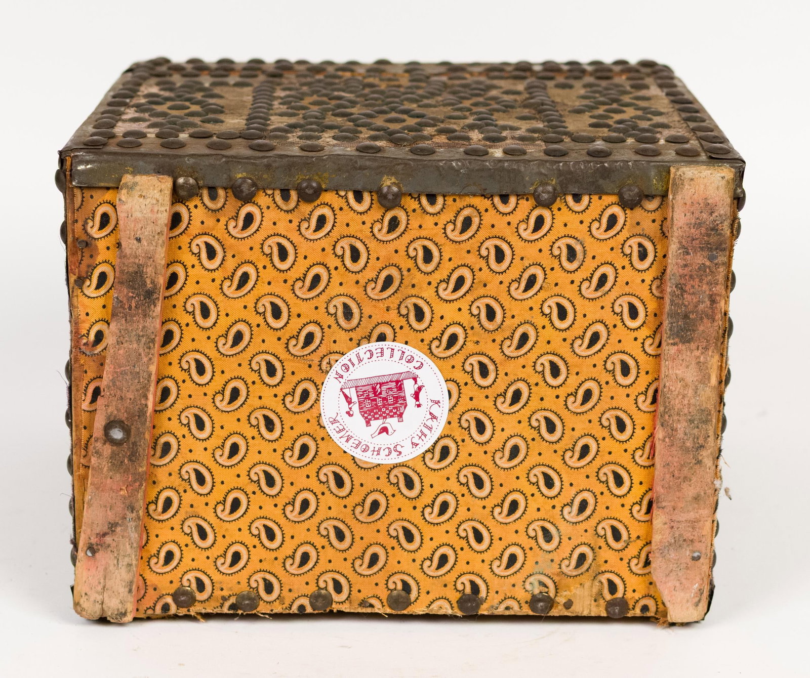 MEDIEVAL STYLE STUDDED DOCUMENT BOX. - 8