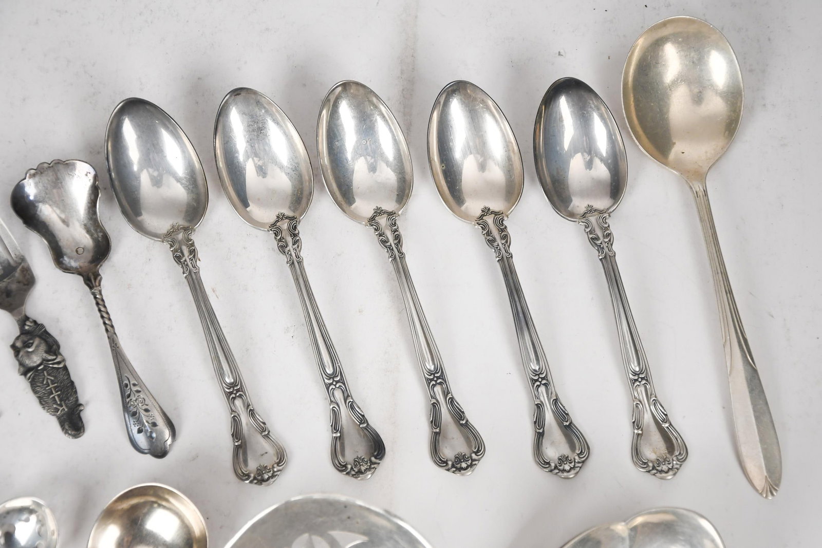 22 PCS STERLING SILVER FLATWARE. - 3