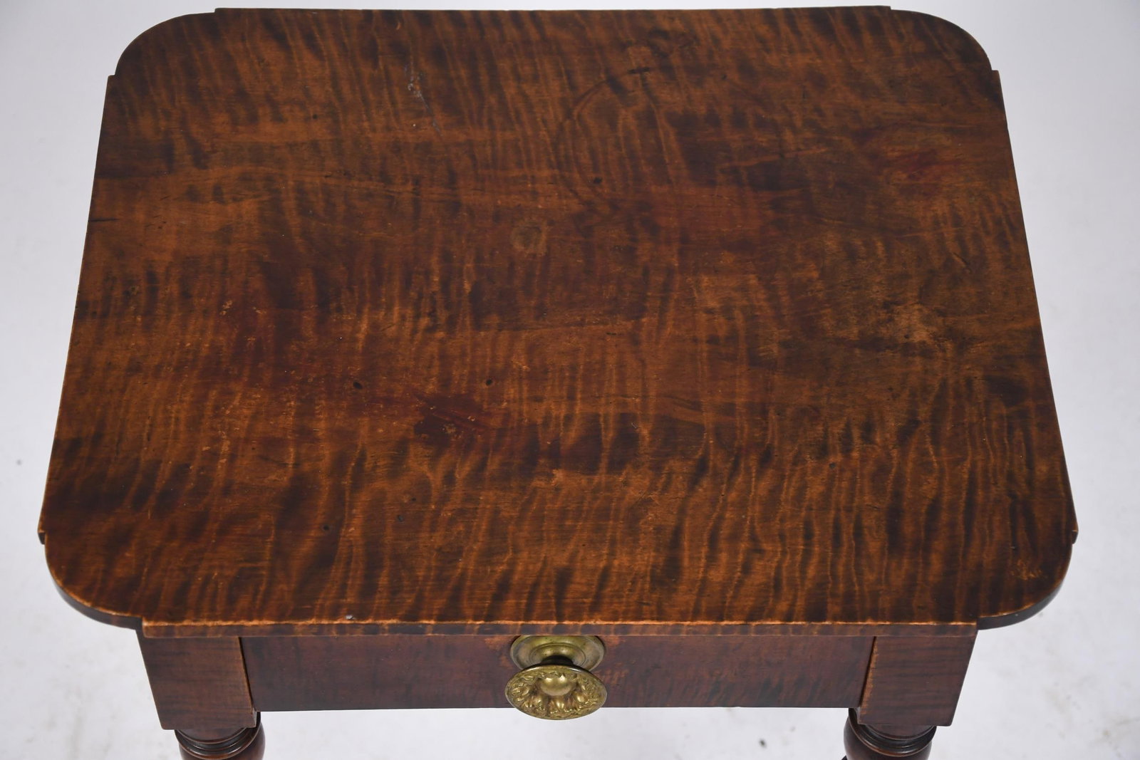 19TH C. TIGER MAPLE SHERATON STAND. - 4