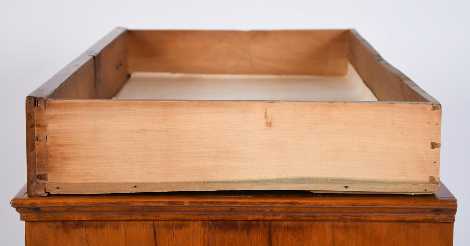 18TH C. CT CHERRY CHIPPENDALE CHEST.  - 8