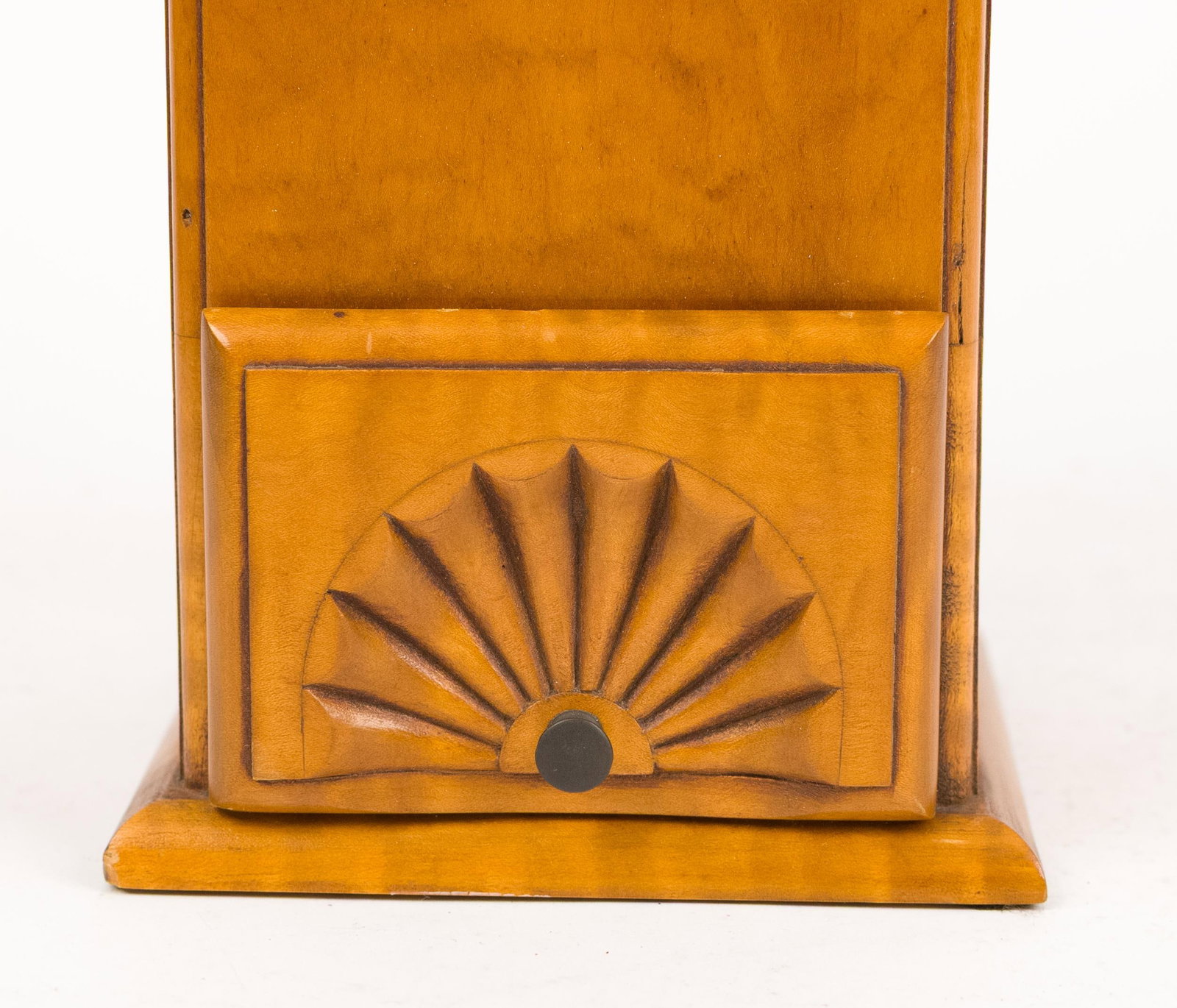 ELDRED WHEELER LABELED TIGER MAPLE PIPE BOX. - 4