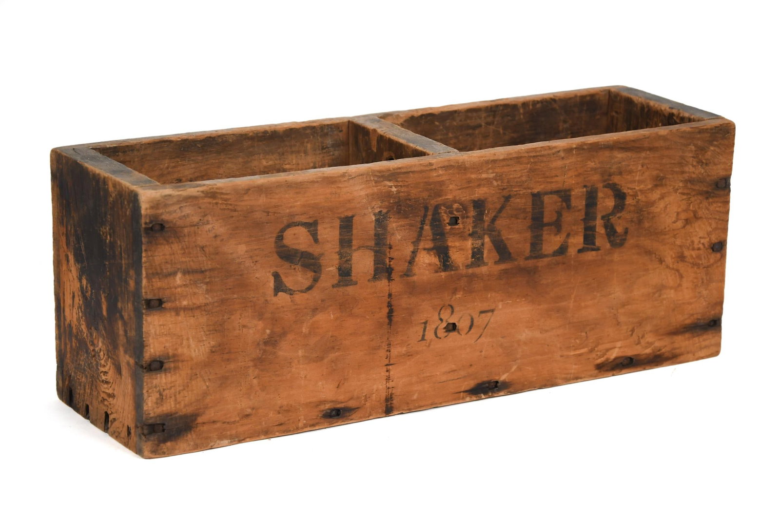 EARLY 19TH C. SHAKER BOX. (1 of 9)